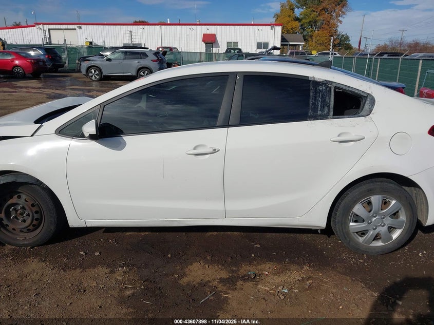 2017 KIA FORTE LX - 3KPFK4A76HE013782