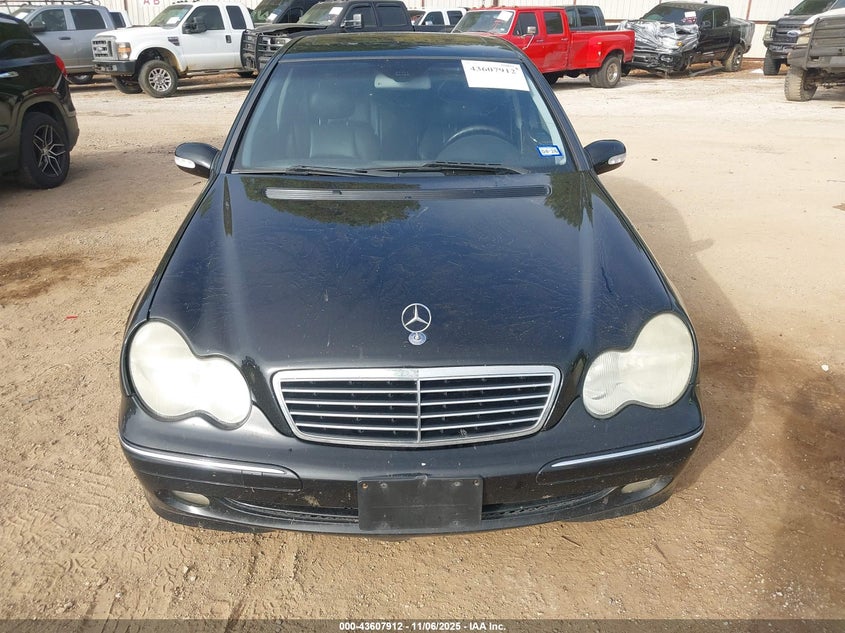 2004 Mercedes-Benz C 230 Kompressor Sport/Sport VIN: WDBRF40J64A609212 Lot: 43607912