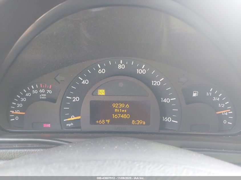 2004 Mercedes-Benz C 230 Kompressor Sport/Sport VIN: WDBRF40J64A609212 Lot: 43607912