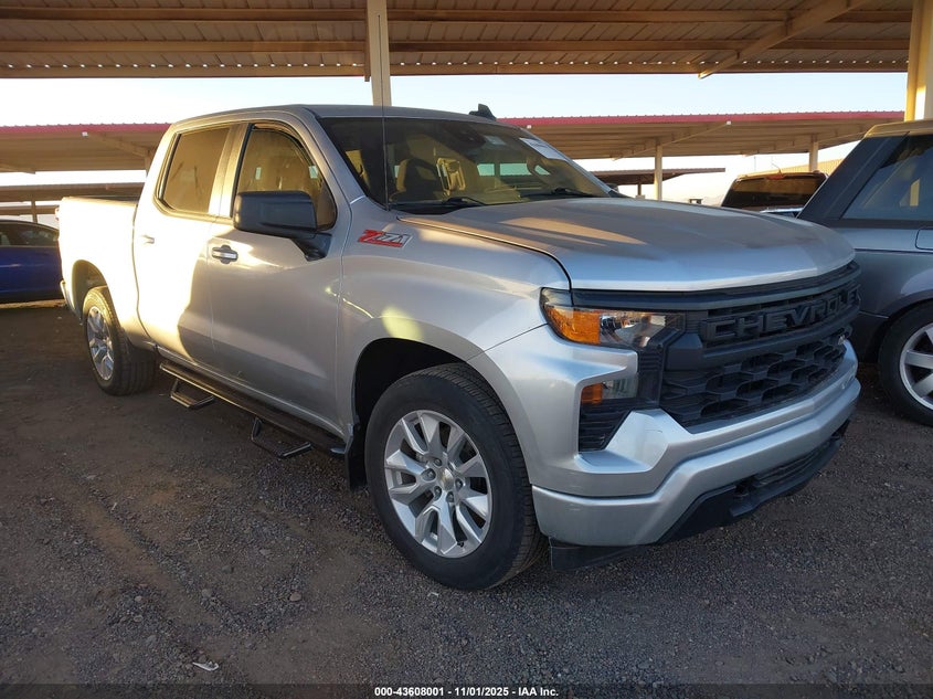 CHEVROLET SILVERADO 1500 2WD SHORT BED CUSTOM
