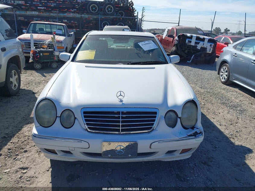 WDBJF65J51B211111 2001 MERCEDES-BENZ E-KLASSE photo no. 12