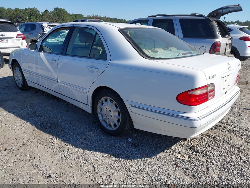 WDBJF65J51B211111 2001 MERCEDES-BENZ E-KLASSE photo no. 3