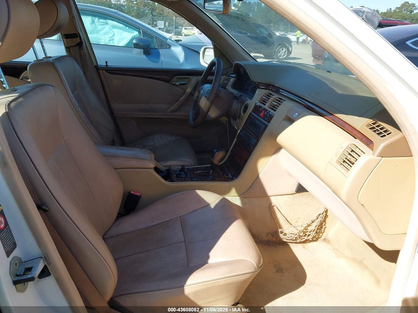 WDBJF65J51B211111 2001 MERCEDES-BENZ E-KLASSE photo no. 5