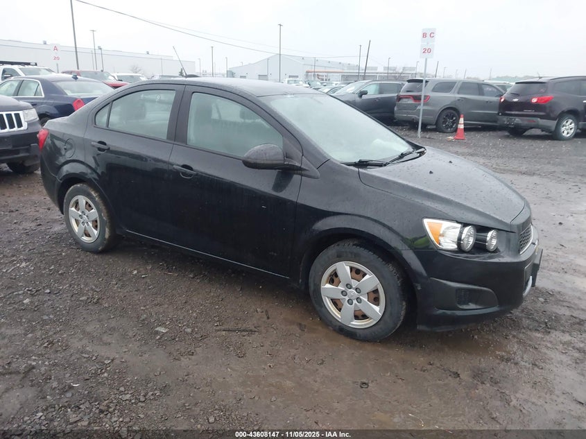 CHEVROLET SONIC LS AUTO