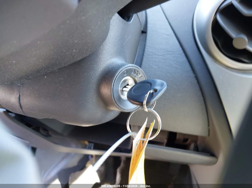 2007 Saturn Ion 2 VIN: 1G8AJ55F17Z130638 Lot: 43608235