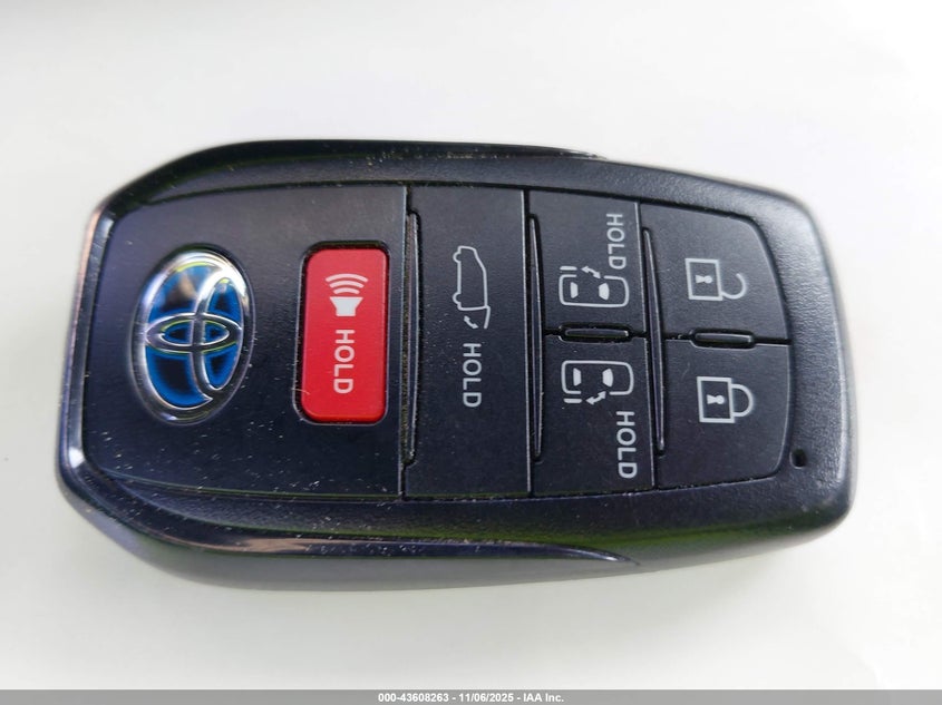 2024 TOYOTA SIENNA LIMITED 5TDZRKEC9RS183551