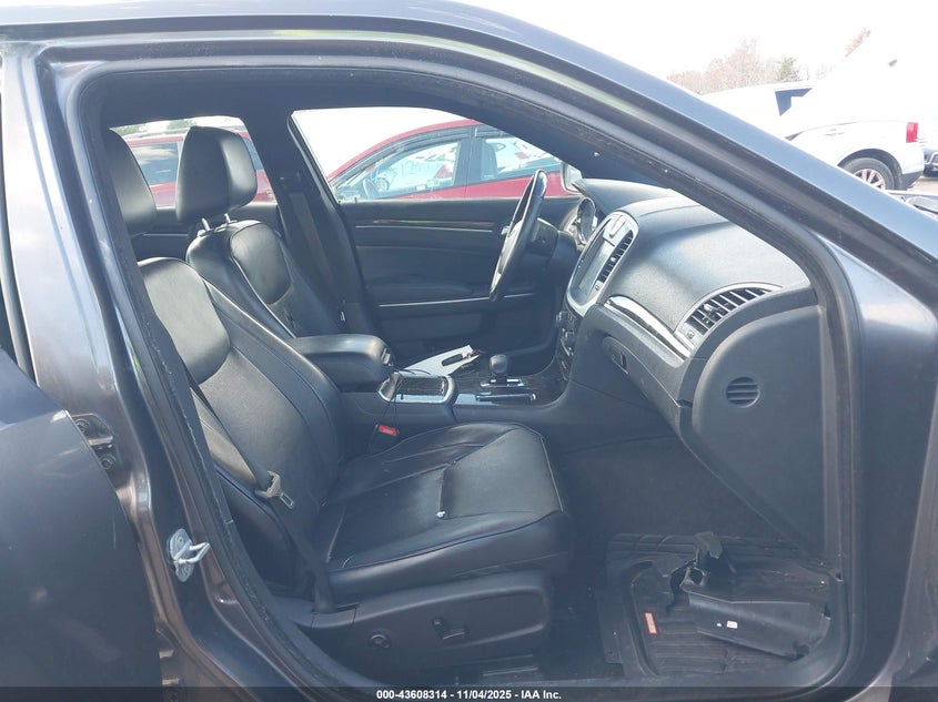 2013 CHRYSLER 300C AWD 2C3CCAKG3DH645185