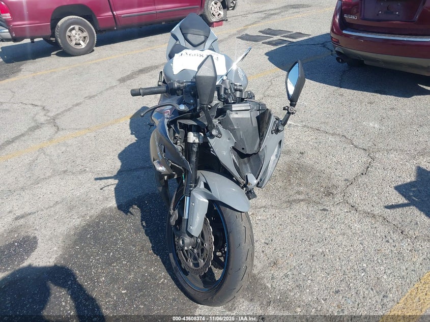 JKBZXJG19KA002436 2019 KAWASAKI ZX photo no. 5