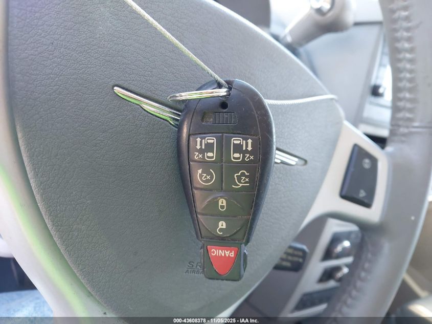 2008 Chrysler Town & Country Touring VIN: 2A8HR54PX8R773307 Lot: 43608378