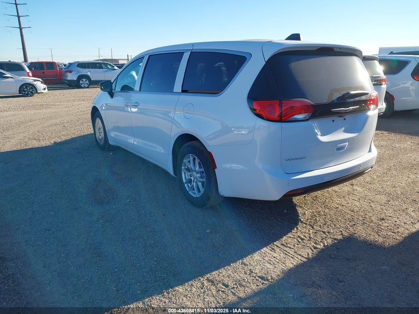2C4RC1CG0TR192446 2026 CHRYSLER VOYAGER photo no. 3