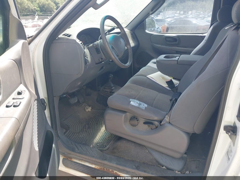 2FTRX08LX2CA82381 2002 FORD F-150 photo no. 5
