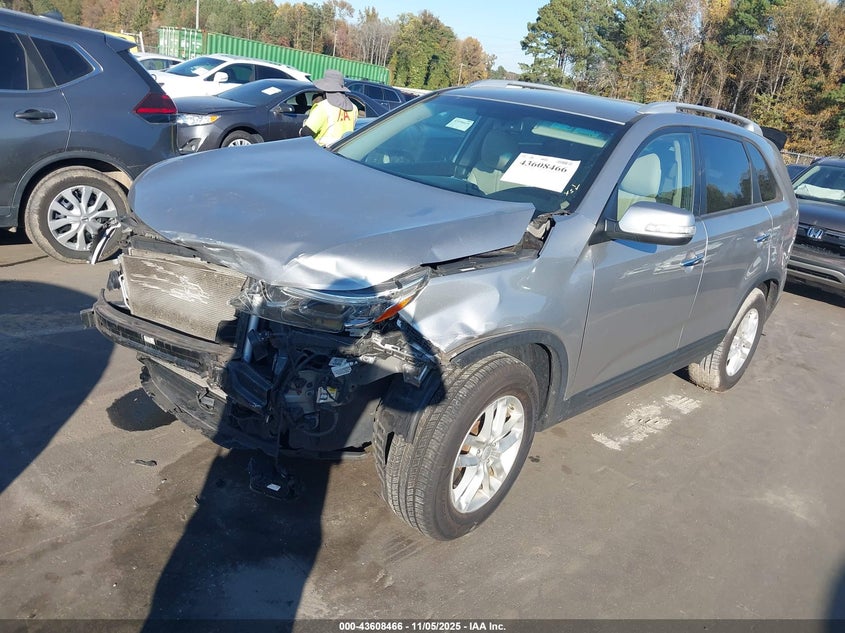 2015 KIA SORENTO LX - 5XYKT3A68FG658396