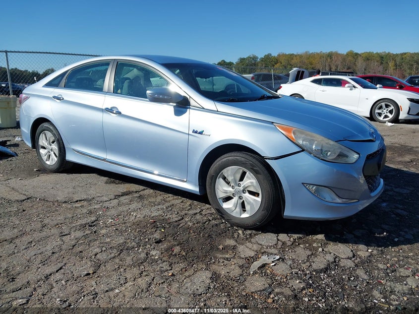 HYUNDAI SONATA HYBRID