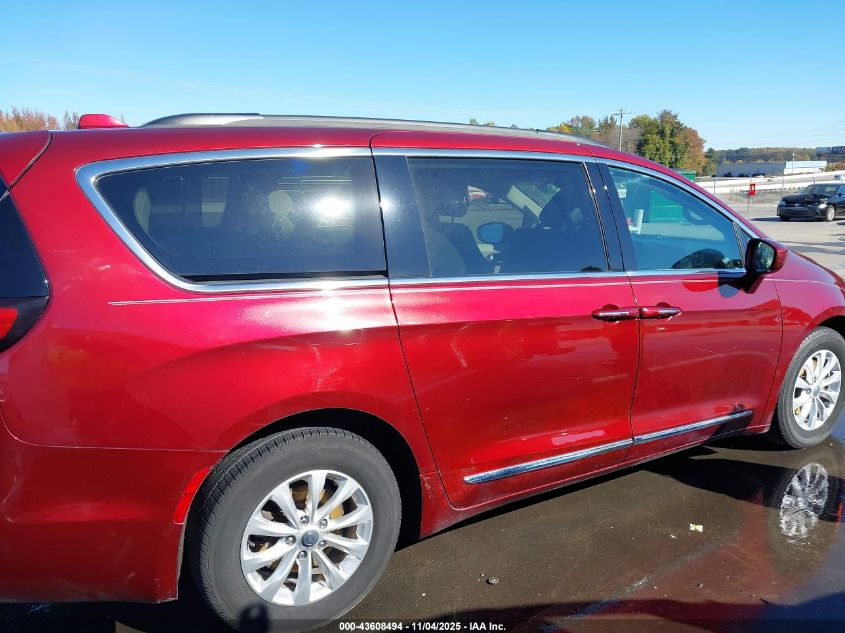 2017 Chrysler Pacifica Touring-L VIN: 2C4RC1BG6HR804576 Lot: 43608494