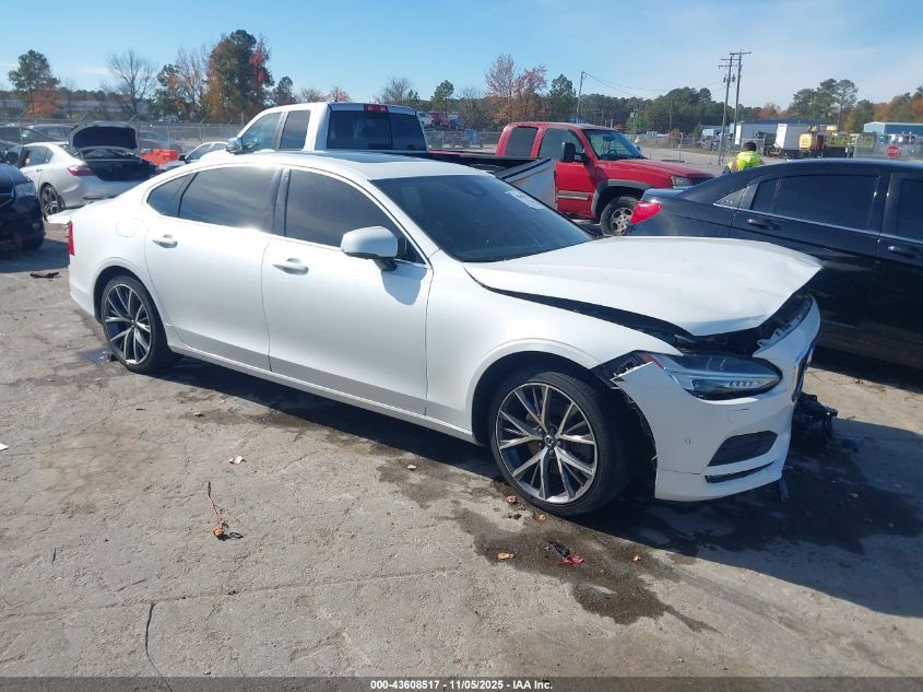 VOLVO S90 T6 MOMENTUM