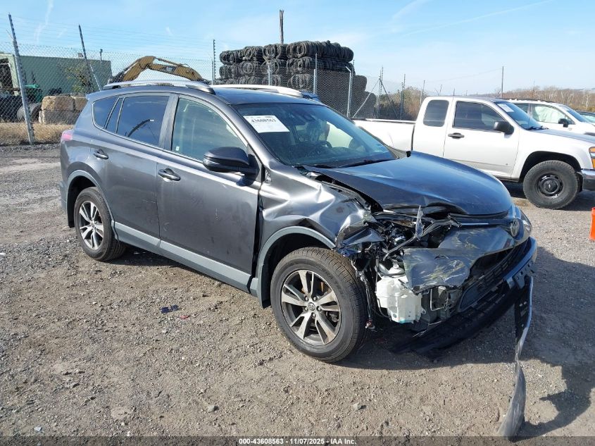 2018 TOYOTA RAV4 XLE - JTMRFREV5JJ243765