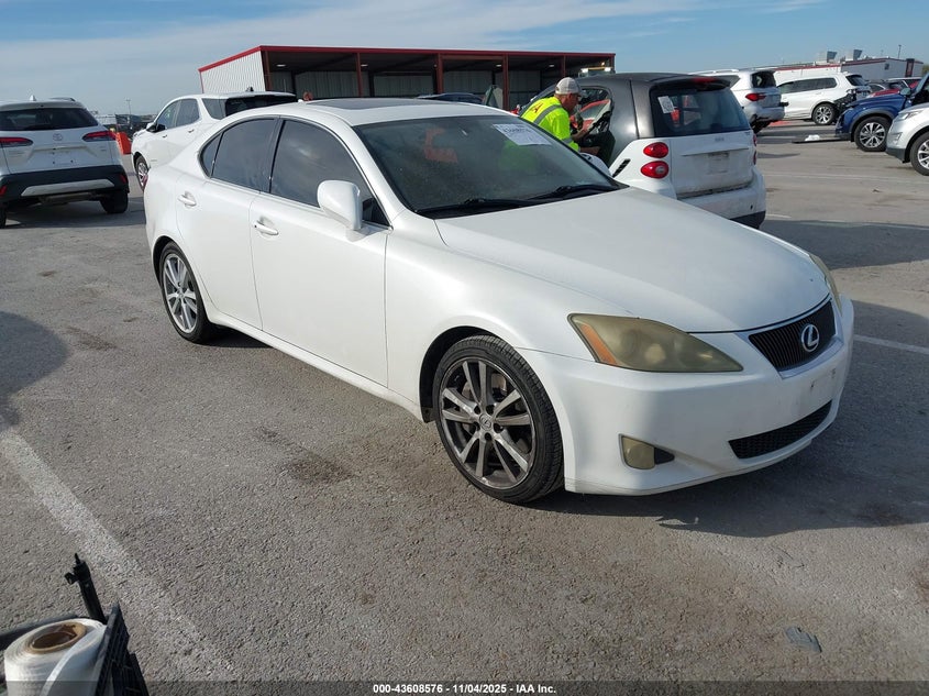 JTHBE262572008056 2007 LEXUS IS photo no. 8