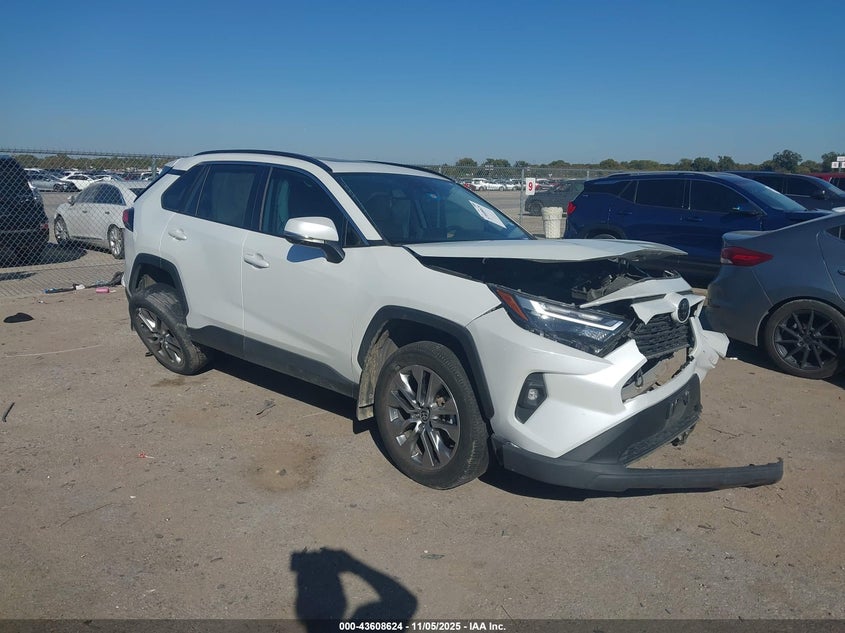 TOYOTA RAV4 XLE PREMIUM