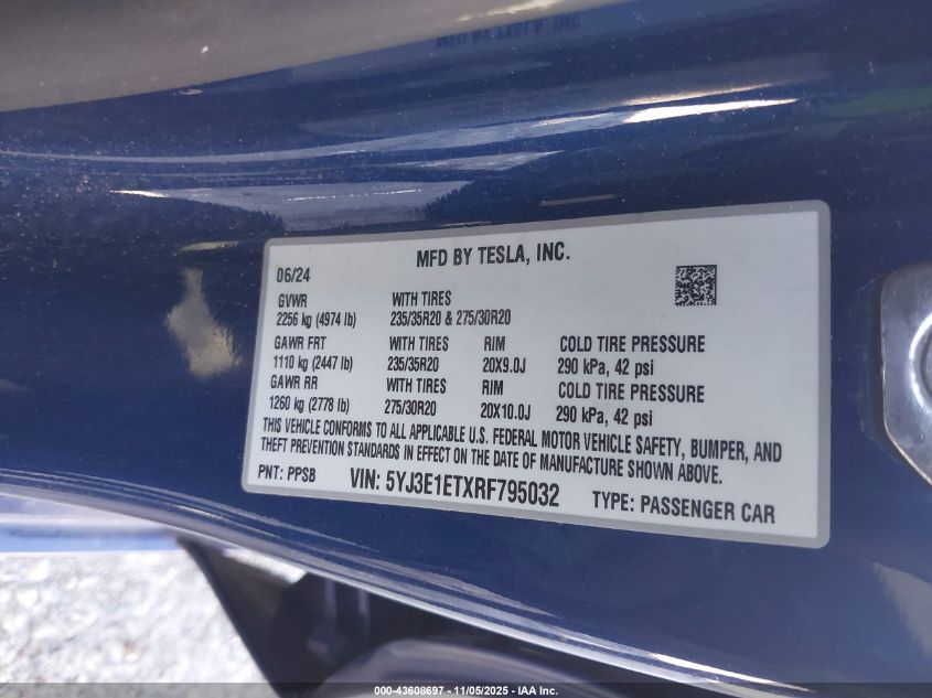 2024 Tesla Model 3 Performance All-Wheel Drive VIN: 5YJ3E1ETXRF795032 Lot: 43608697