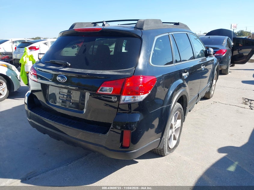 2013 SUBARU OUTBACK auction photo 4