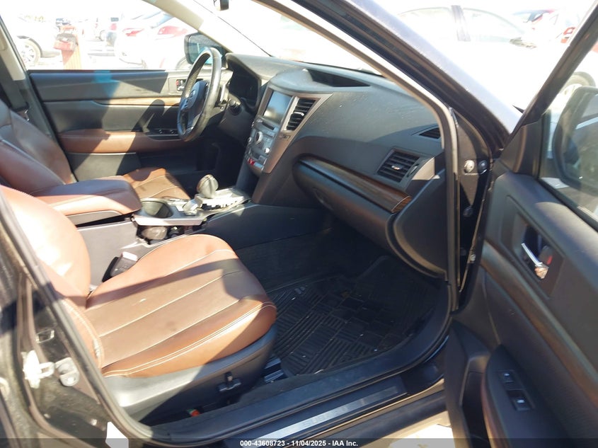 2013 SUBARU OUTBACK auction photo 5