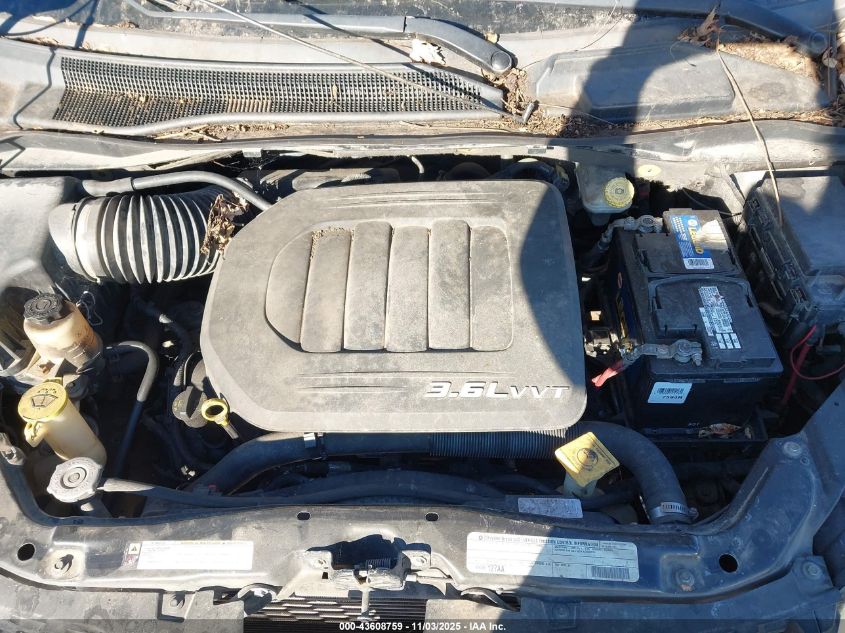 2011 Dodge Grand Caravan R/T VIN: 2D4RN7DGXBR697052 Lot: 43608759