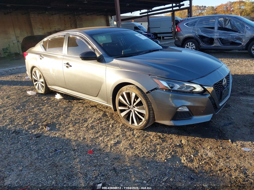 NISSAN ALTIMA 2.5 SR
