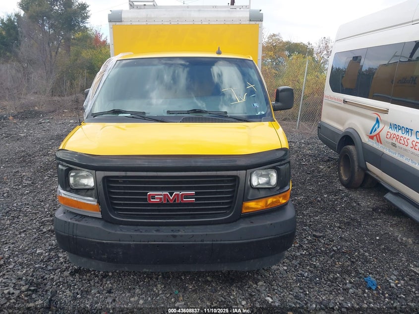 2017 GMC Savana Cutaway Work Van VIN: 1GD07RFF3H1910402 Lot: 43608837