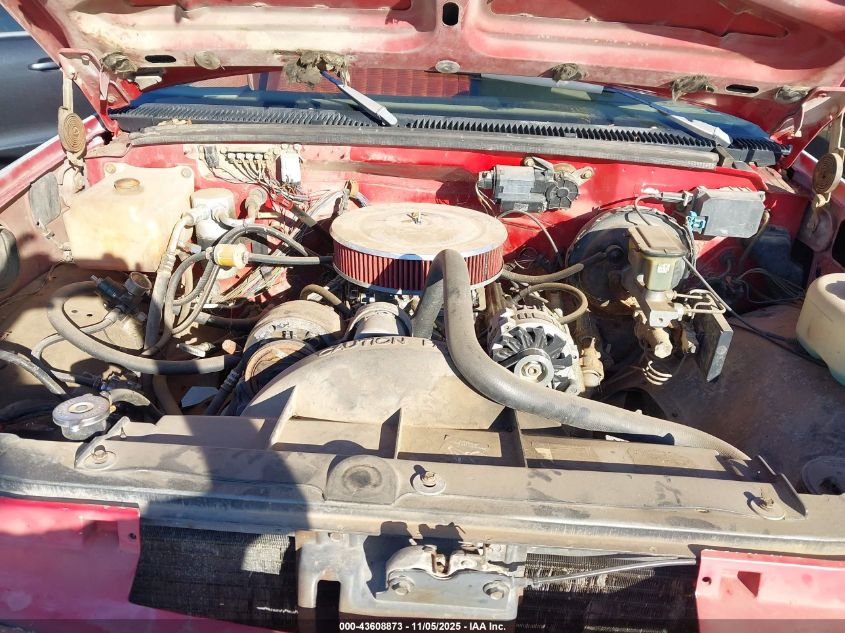 1990 Chevrolet Gmt-400 C2500 VIN: 2GCFC29KXL1241526 Lot: 43608873