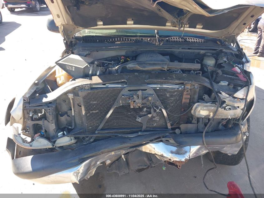 2004 Chevrolet Tahoe Ls VIN: 1GNEC13Z84R133773 Lot: 43608991