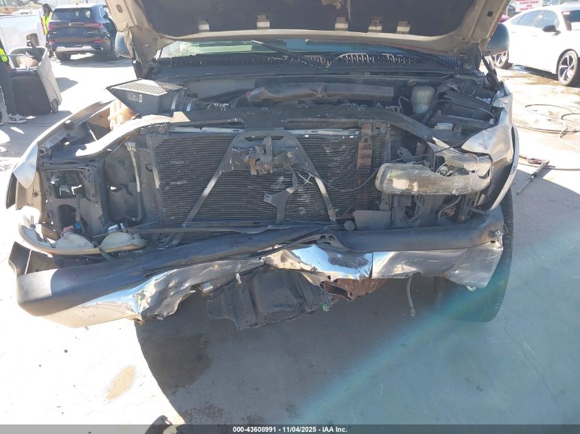 2004 Chevrolet Tahoe Ls VIN: 1GNEC13Z84R133773 Lot: 43608991