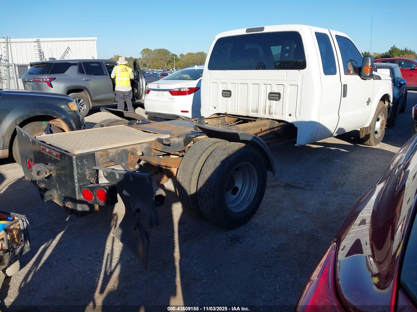 1FD8X3GT9FEC91640 2015 FORD F350 photo no. 4