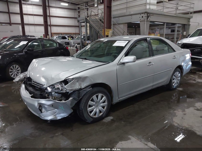4T1BE32K25U967862 2005 TOYOTA CAMRY photo no. 2