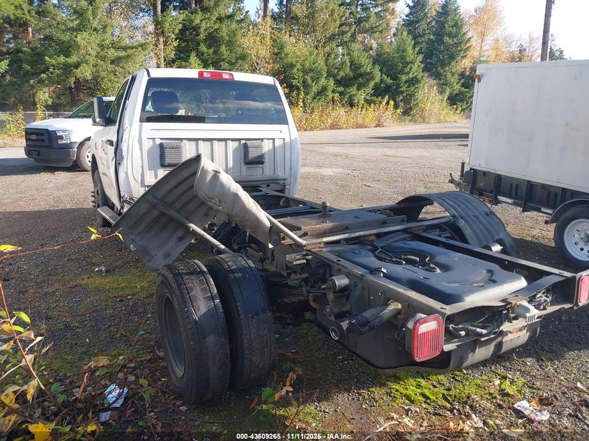 3C7WRTBL4KG613555 2019 RAM 3500 photo no. 3
