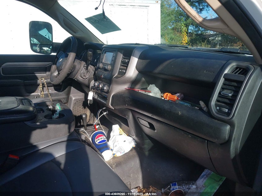 3C7WRTBL4KG613555 2019 RAM 3500 photo no. 7