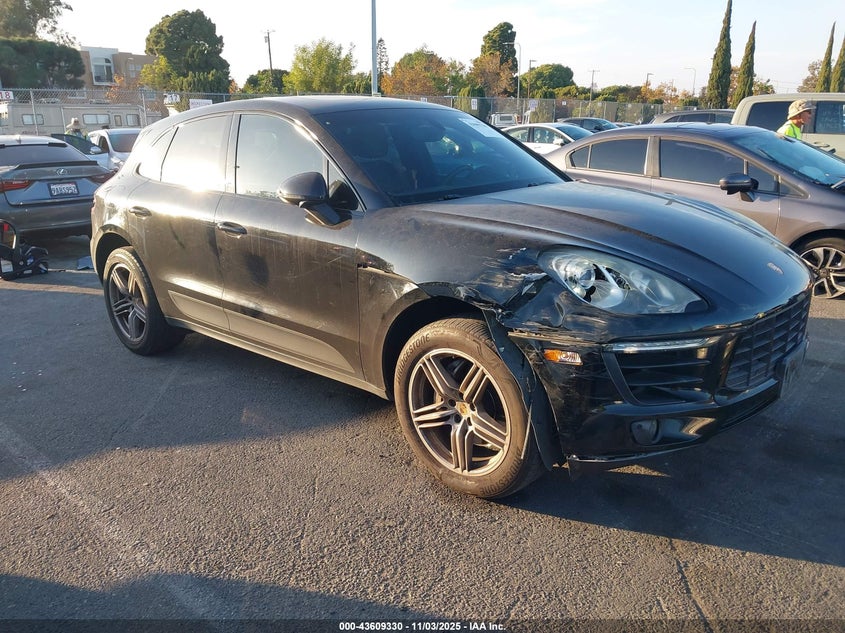 2016 PORSCHE MACAN S - WP1AB2A51GLB51778