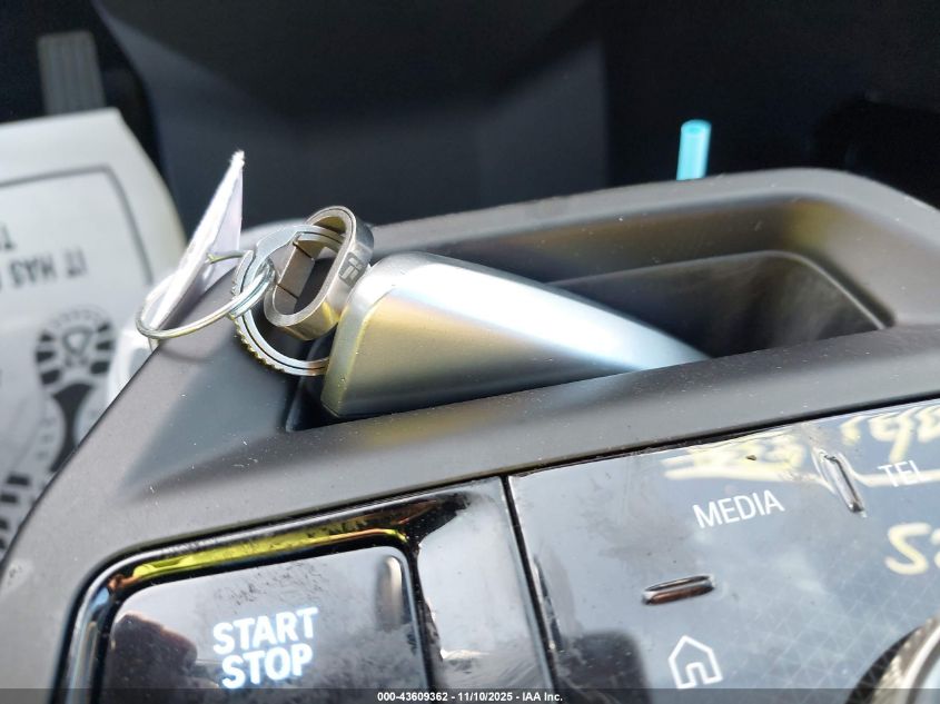 2024 BMW Ix xDrive50 VIN: WB523CF02RCR23807 Lot: 43609362