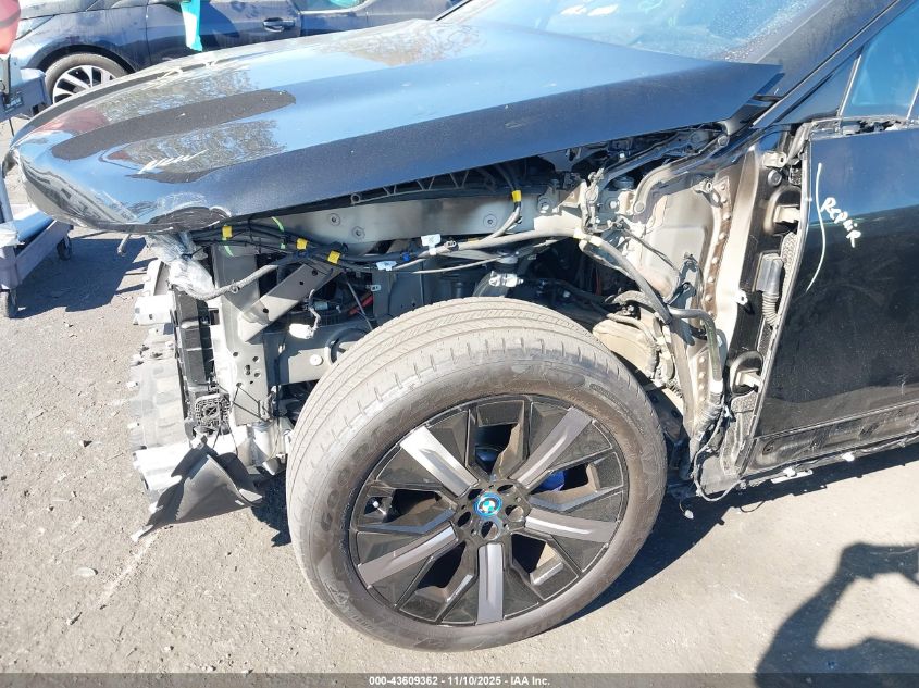 2024 BMW Ix xDrive50 VIN: WB523CF02RCR23807 Lot: 43609362