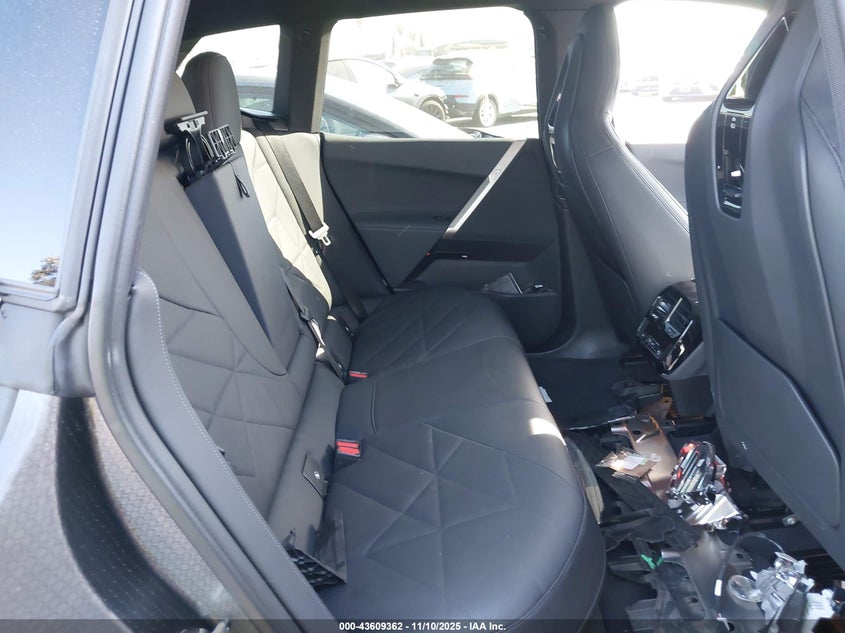 2024 BMW Ix xDrive50 VIN: WB523CF02RCR23807 Lot: 43609362