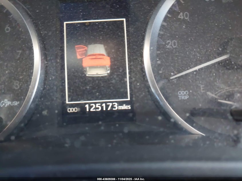 2017 TOYOTA HIGHLANDER LE - 5TDZARFH0HS027696