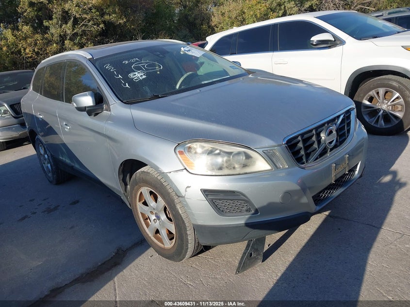 VOLVO XC60 3.2/3.2 R-DESIGN