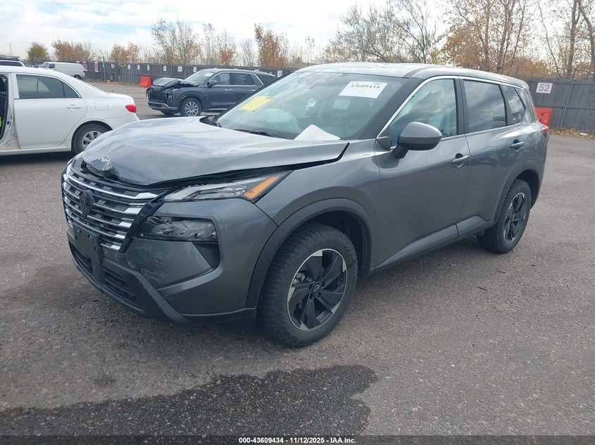 2024 NISSAN ROGUE auction photo 2