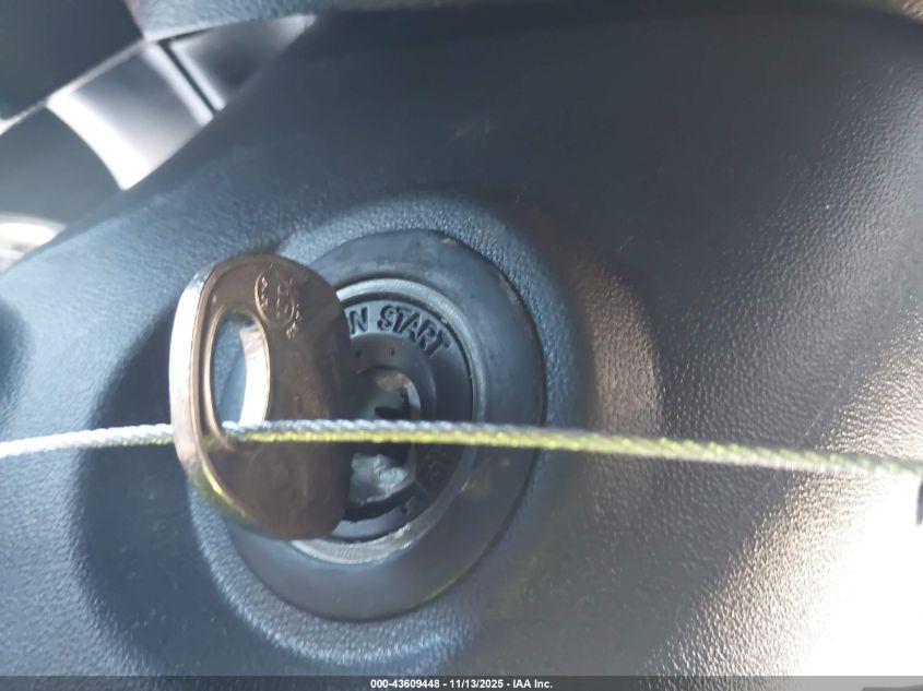 2011 Kia Soul + VIN: KNDJT2A21B7331154 Lot: 43609448