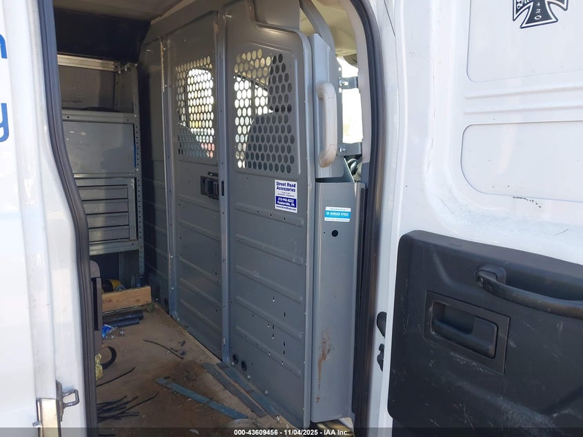 2018 Ford Transit-250 VIN: 1FTYR1ZM1JKA73873 Lot: 43609456