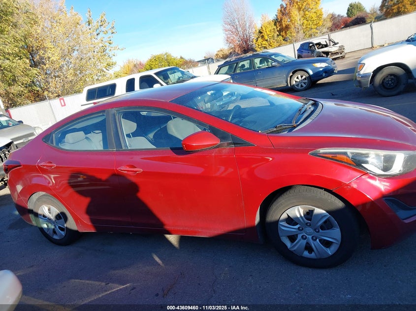 2016 HYUNDAI ELANTRA SE 5NPDH4AEXGH743340