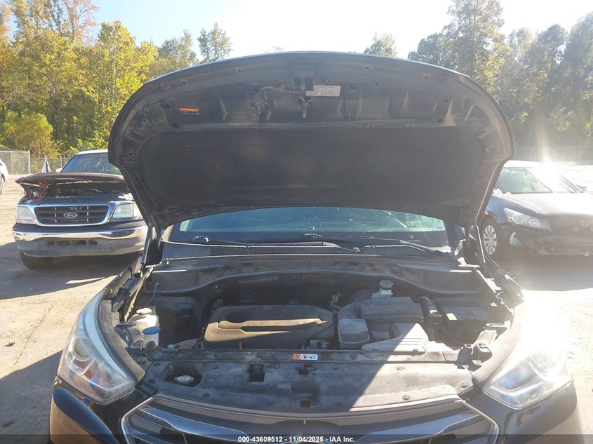 2018 HYUNDAI SANTA FE SPORT 2.4L - 5NMZU3LBXJH072139