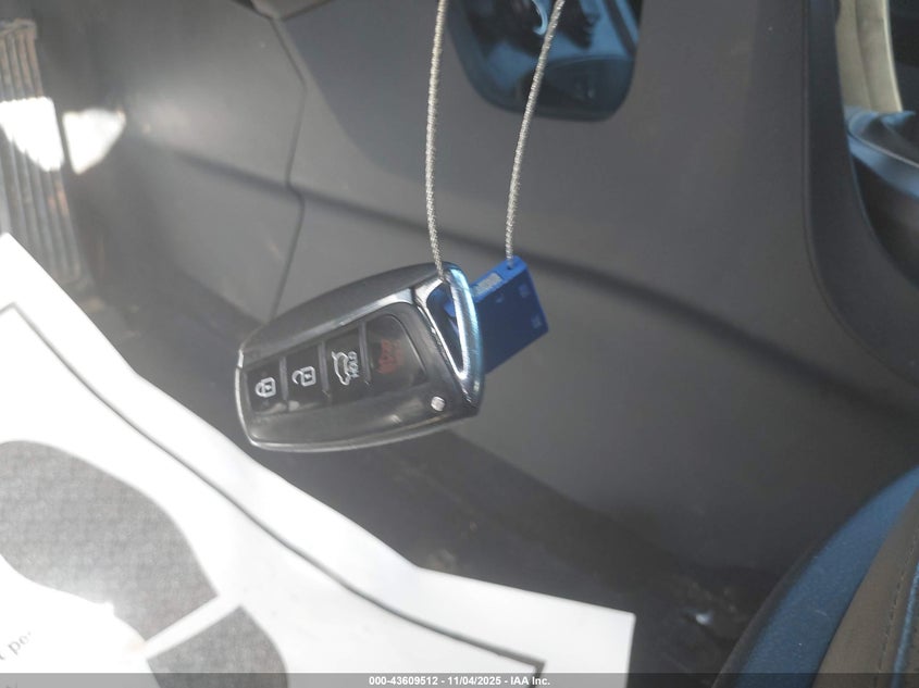 2018 HYUNDAI SANTA FE SPORT 2.4L - 5NMZU3LBXJH072139