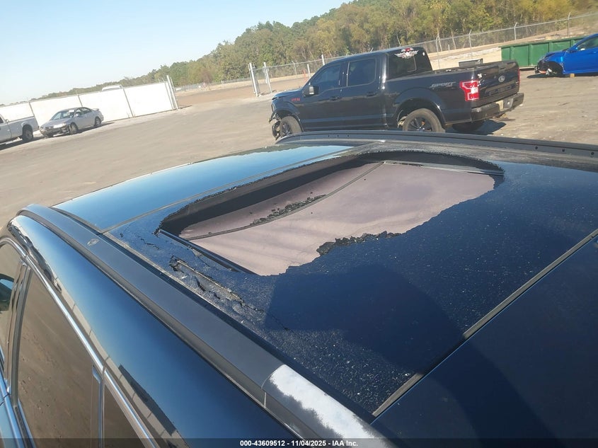 2018 HYUNDAI SANTA FE SPORT 2.4L - 5NMZU3LBXJH072139