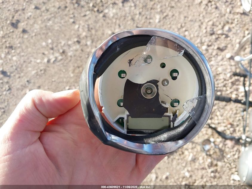 2008 Harley-Davidson Xl883 L VIN: 1HD4CR2198K405775 Lot: 43609521