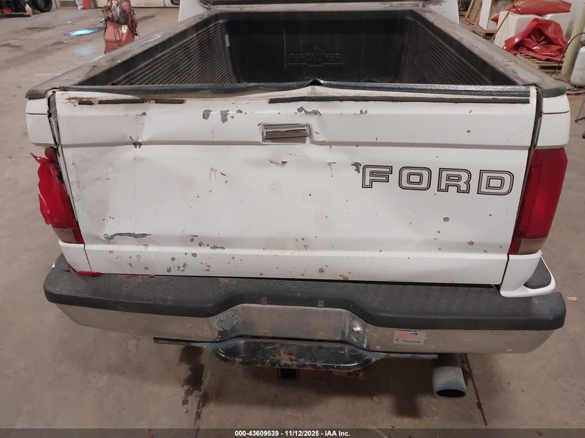 1992 Ford F150 VIN: 1FTEF14H2NKA83565 Lot: 43609539